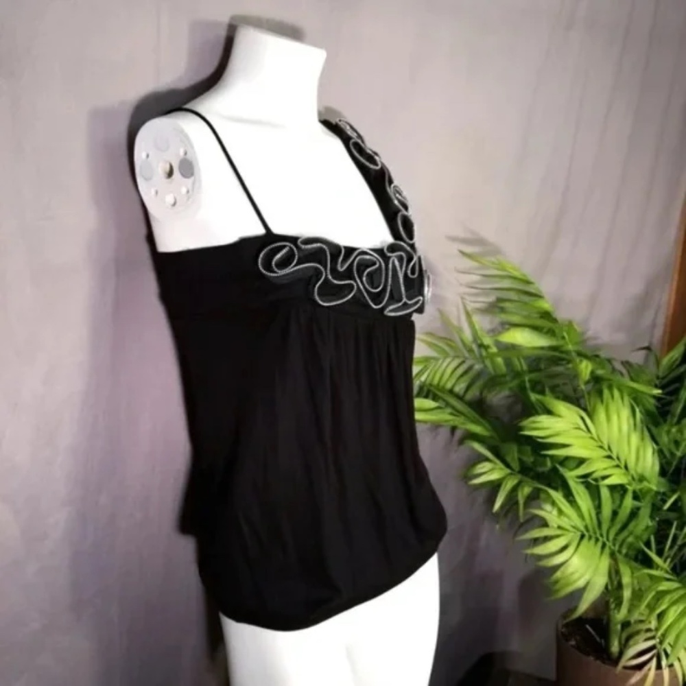 Asymmetrical Tank with Zipper Edge Ruffle - Picture 6 of 8